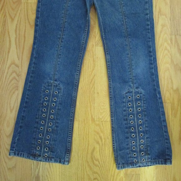 BAILEY'S POINT GIRL'S SIZE 12 JEANS MED BLUE SLUB DENIM FLARE LEG METAL EYELETS - Picture 1 of 13